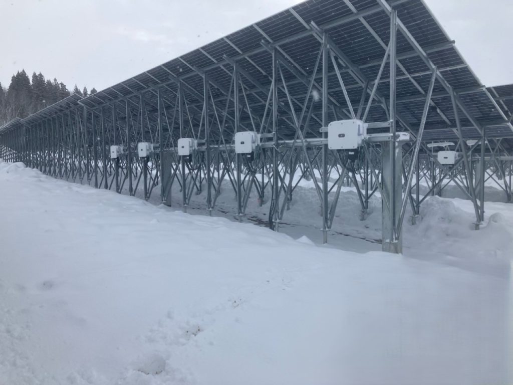 株式会社カンエイの秋田県大仙市の太陽光発電所 設置後風景
