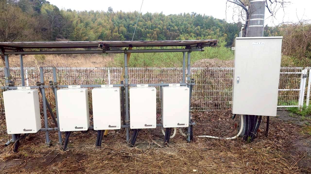 パワコン交換工事の施工後の単相発電所の様子